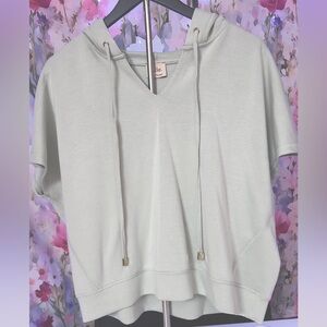Elie. Tahari Buttery soft Hoodie Pullover Short Sleeve Drawstring mint XS